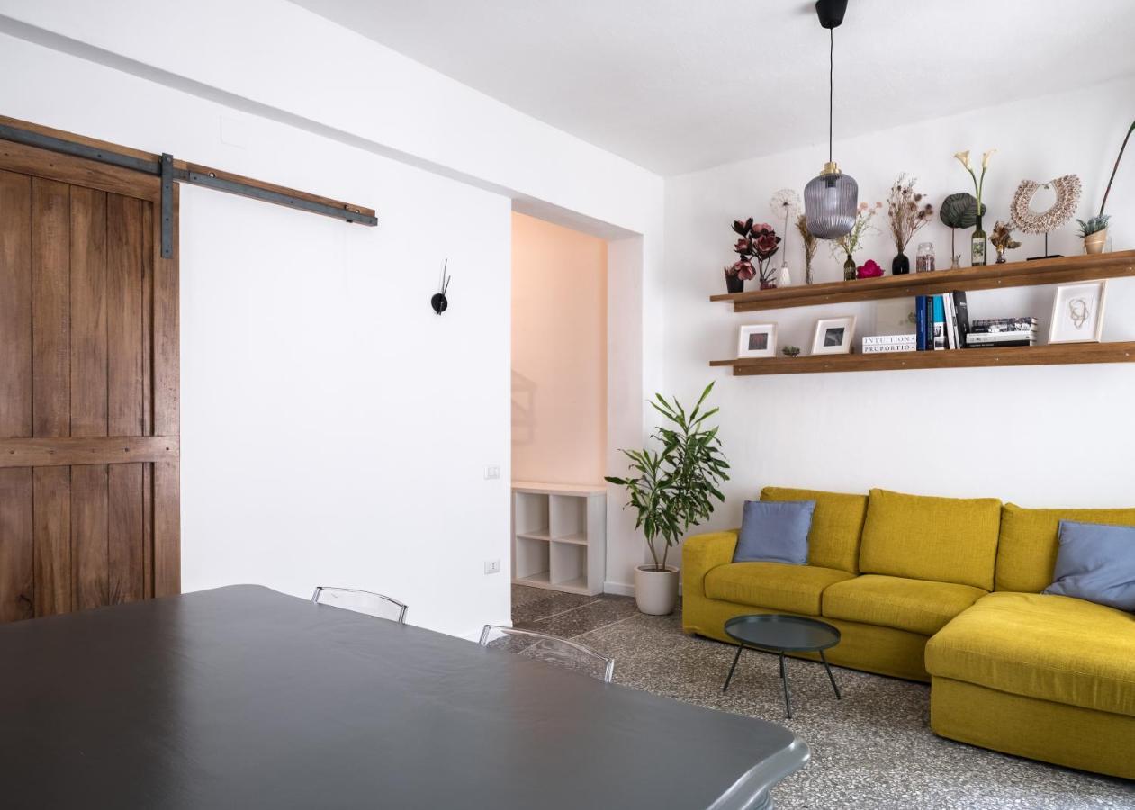 Apartamento Domus Deiana Cagliari Exterior foto
