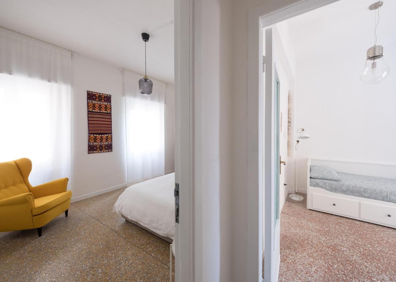 Apartamento Domus Deiana Cagliari Exterior foto