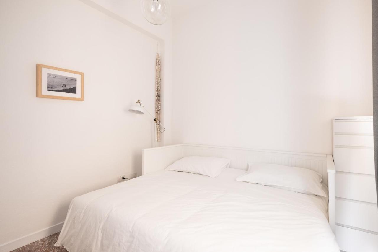 Apartamento Domus Deiana Cagliari Exterior foto