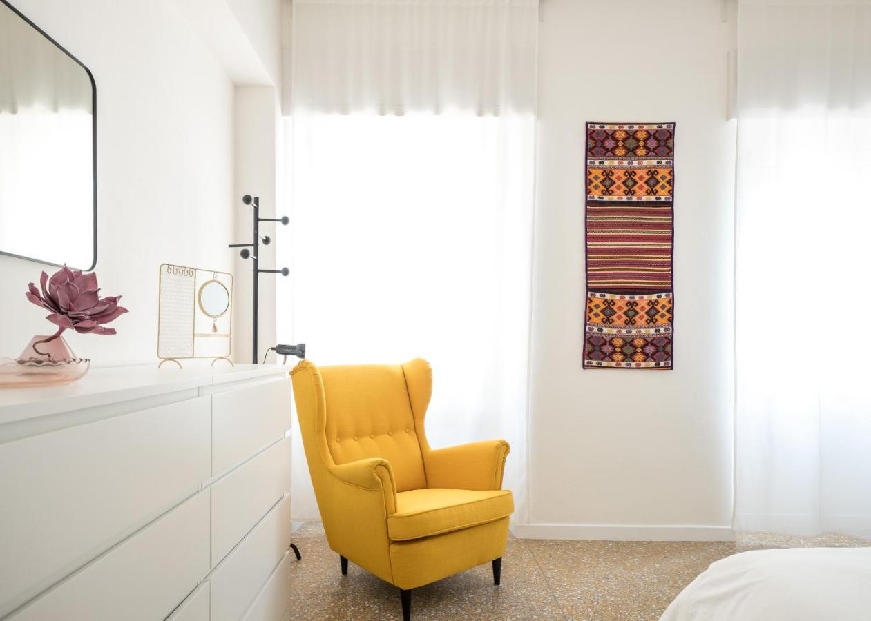 Apartamento Domus Deiana Cagliari Exterior foto