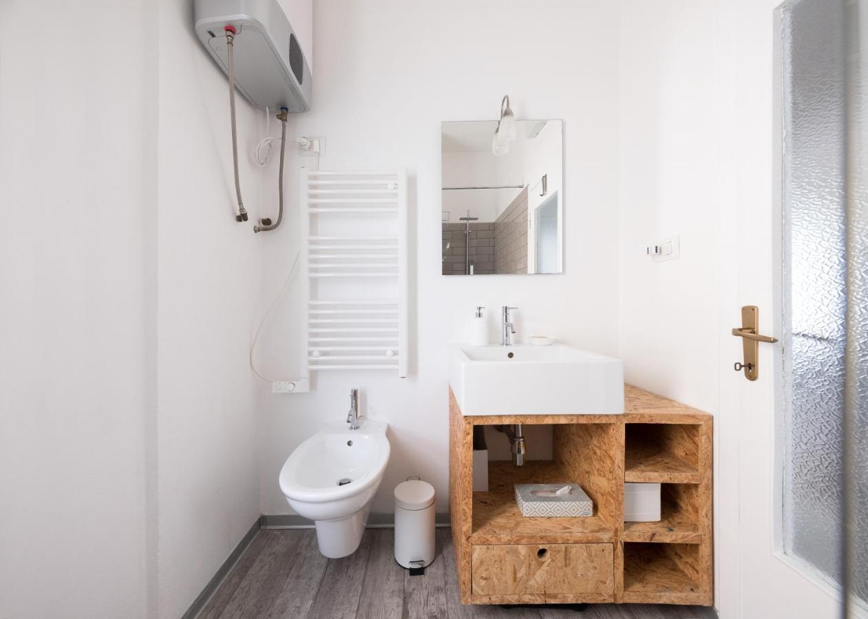 Apartamento Domus Deiana Cagliari Exterior foto