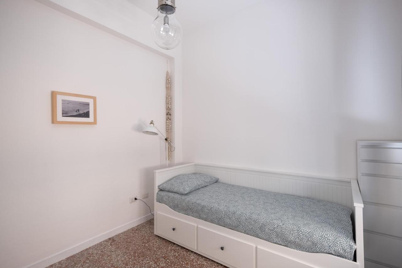 Apartamento Domus Deiana Cagliari Exterior foto
