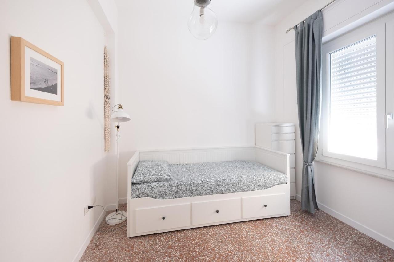 Apartamento Domus Deiana Cagliari Exterior foto